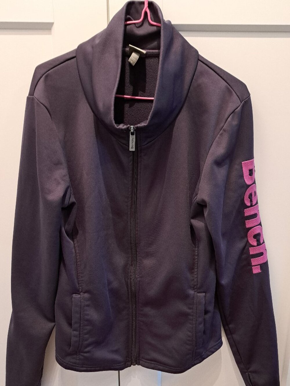 Bench Sweater size L